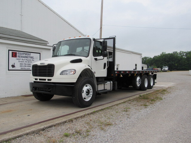 2021 Freightliner M2 106 in Grabill, IN