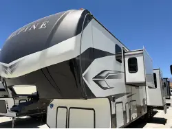2022 Keystone 3720MD Alpine