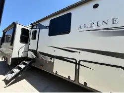 2022 Keystone 3720MD Alpine