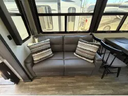 2022 Keystone 3720MD Alpine