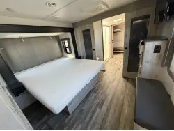 2022 Keystone 3720MD Alpine
