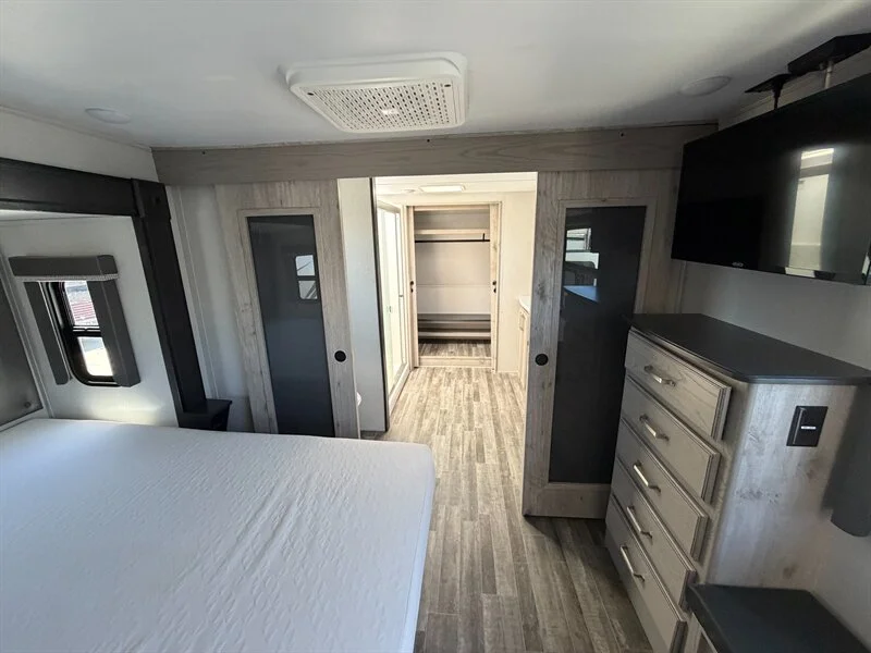 2022 Keystone 3720MD Alpine