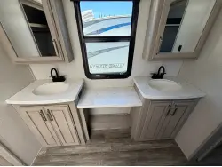 2022 Keystone 3720MD Alpine