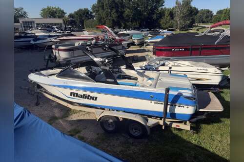 2007 Malibu Wakesetter 23 LSV in okoboji IA