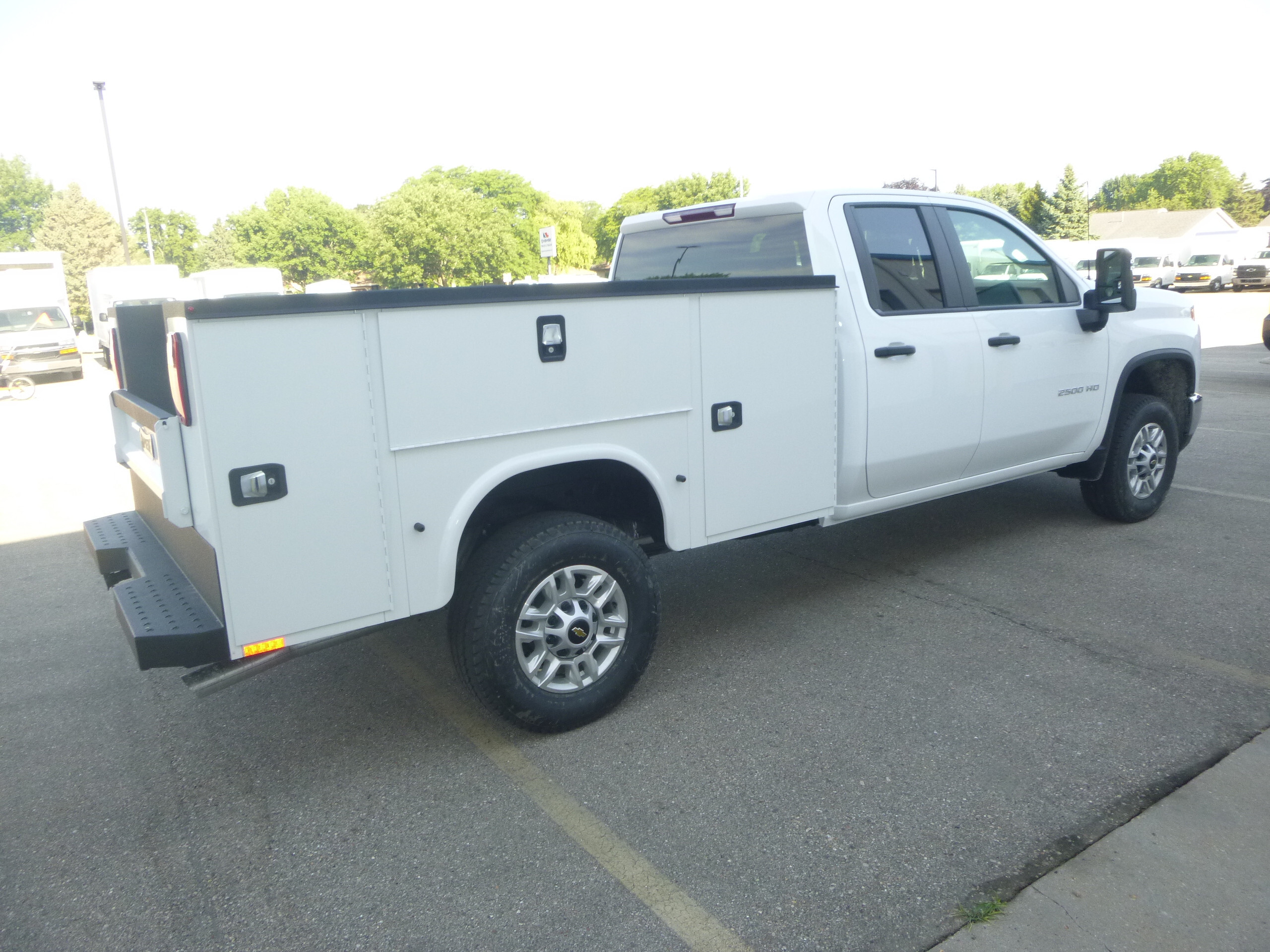2026 Chevrolet Silverado 2500HD 4X4 Double cab Service/Utility Truck in Janesville, WI