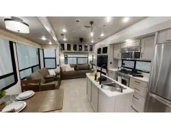2022 Palomino Columbus C-Series 299RLC