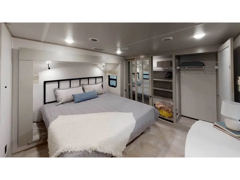 2022 Palomino Columbus C-Series 299RLC