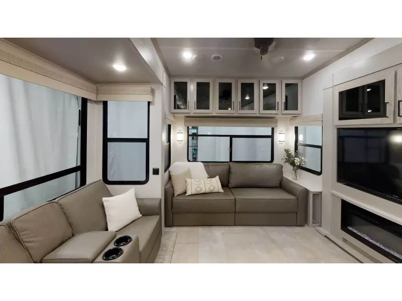 2022 Palomino Columbus C-Series 299RLC