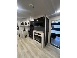 2025 Forest River Surveyor Legend 296QBLE