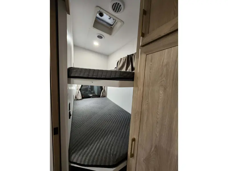 2026 KZ RV R28BH