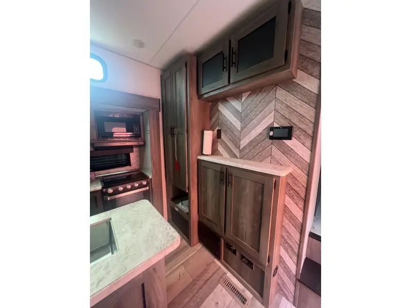 2021 KZ RV Sportster 353TH13