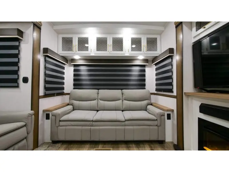 2022 Prime Time Manufacturing Crusader 382MBH