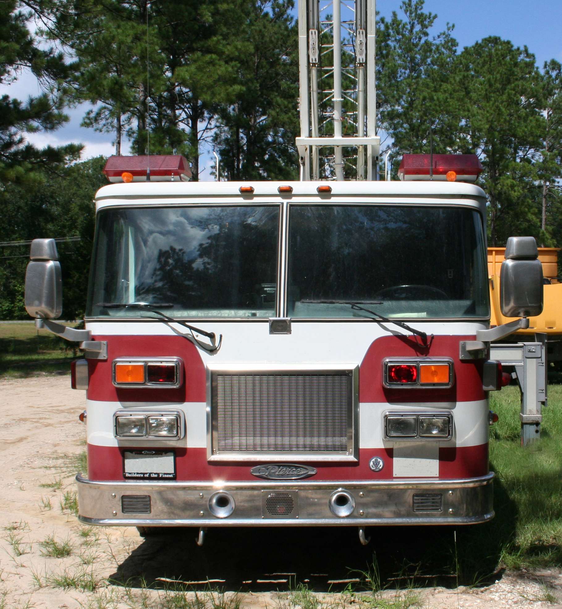 1993 PIERCE E-7749 in Deridder, LA
