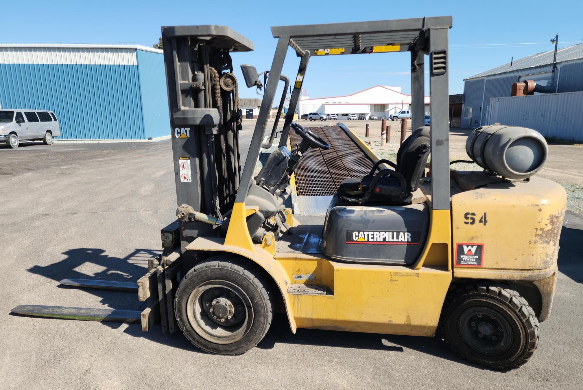 2000 CATERPILLAR GP30K in Nampa, ID