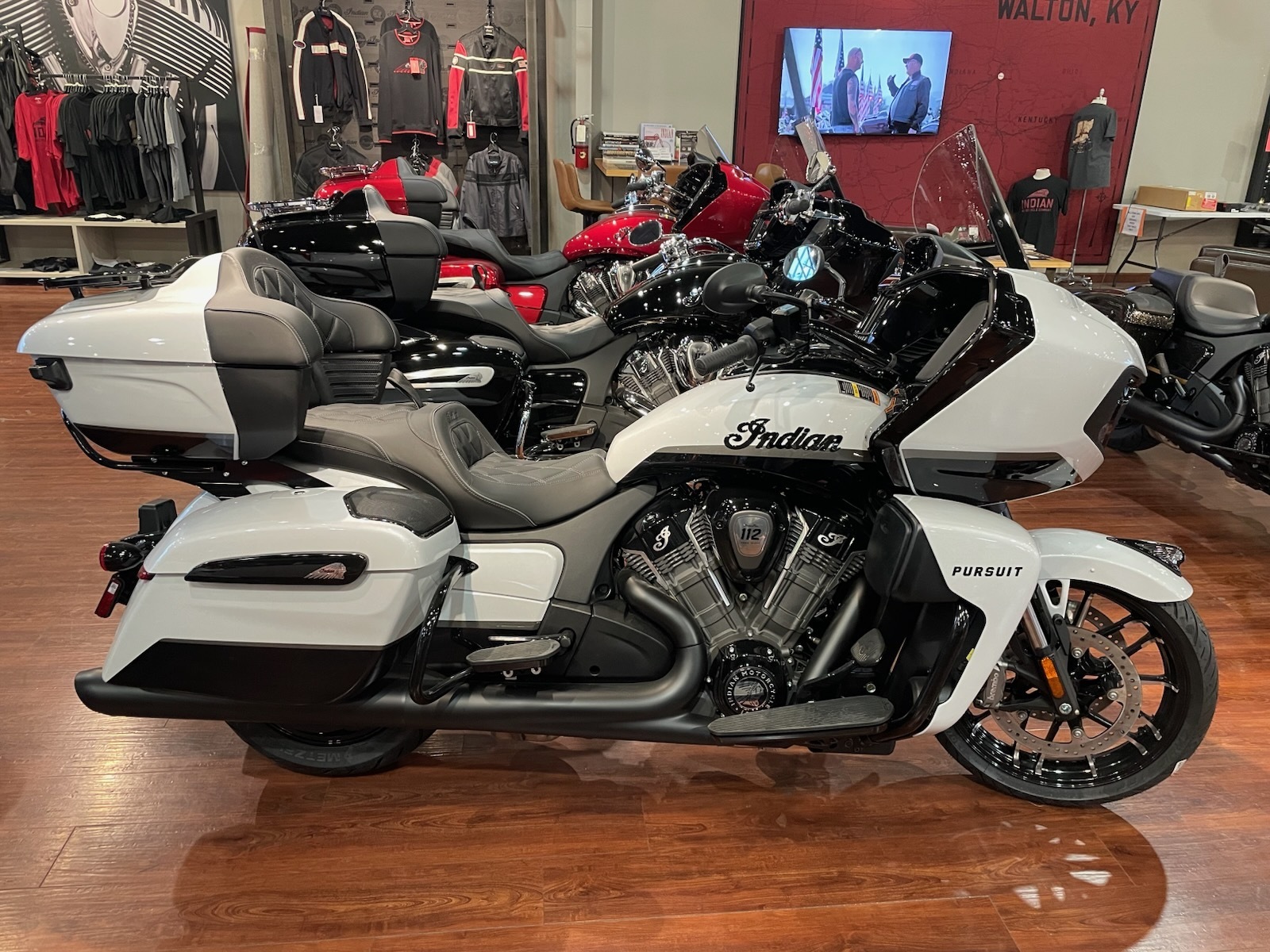 2026 Indian Motorcycle Indian Pursuit Dark Horse 112 Powerplus Powerband DARK HORSE in Walton, KY