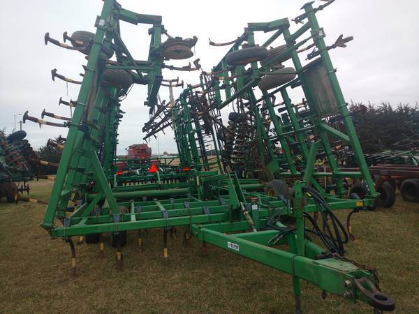 John Deere 980 in Plover, WI