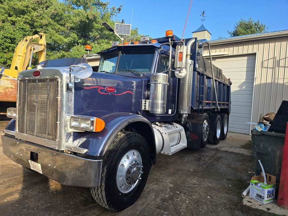2005 Peterbilt 379 in Annapolis, MD
