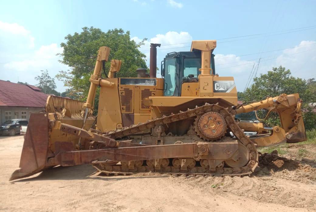 2011 CATERPILLAR D10T in Jakarta Port, MD