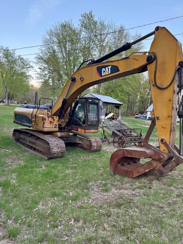 2008 Caterpillar 330D in Concord, NH