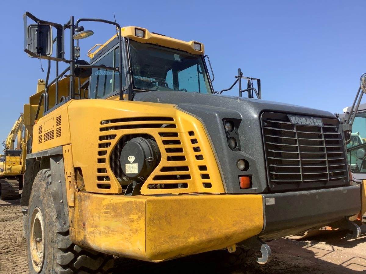 2023 Komatsu HM400-5 in Trenton, NJ