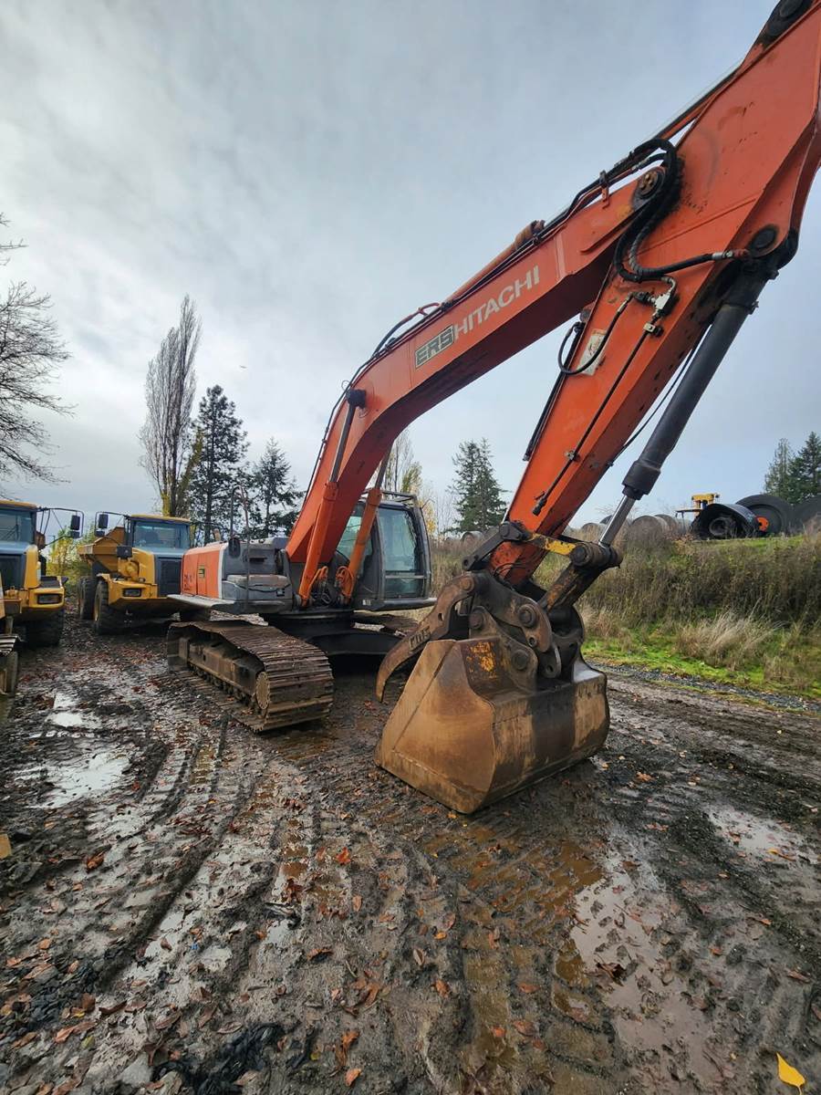 2004 Hitachi Excavators For Sale - Hitachi Excavators - Equipment