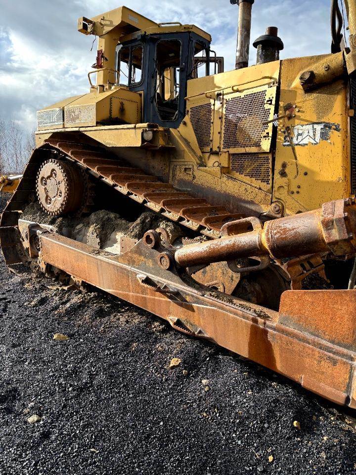 Caterpillar D11R in Belleville, MI