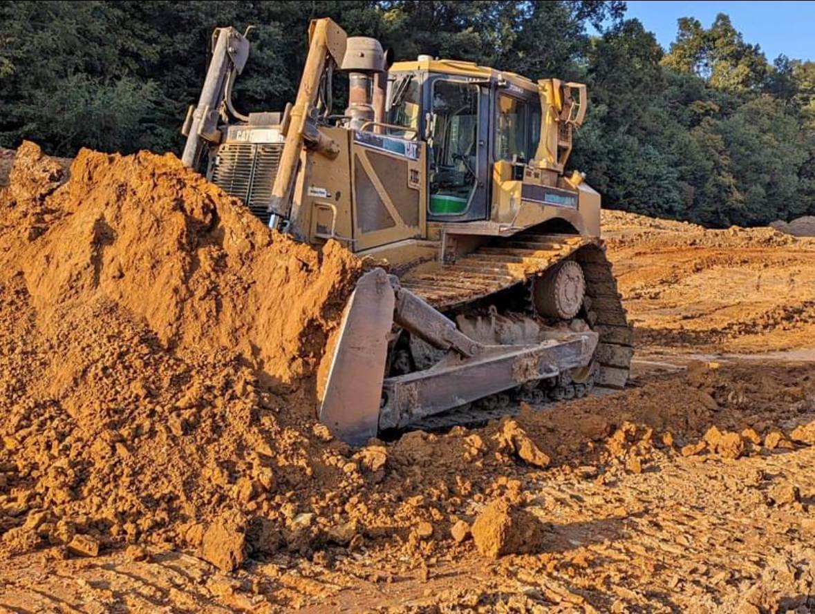 2008 Caterpillar D8T LGP in Belleville, MI