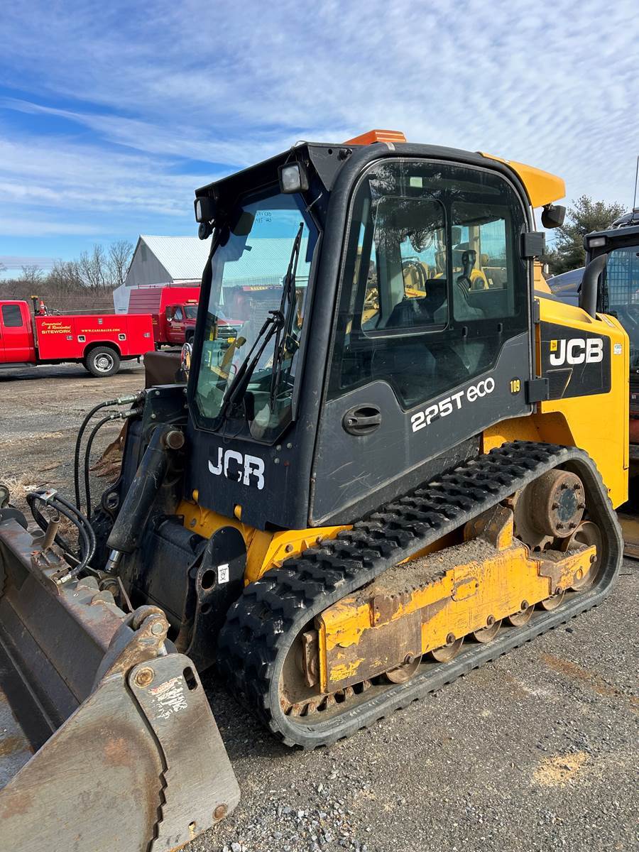 2013 JCB 225T ECO in Wayne, MI