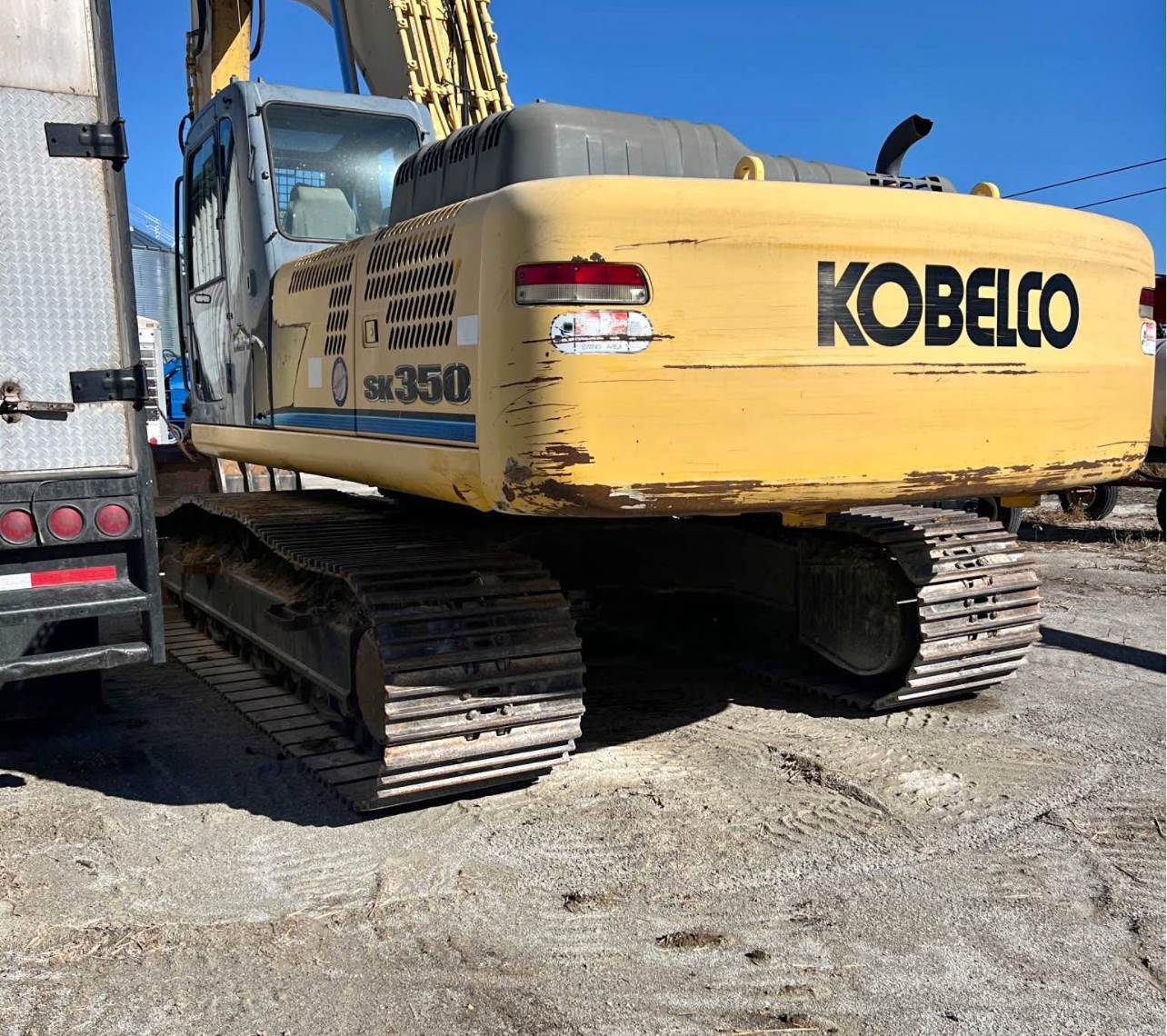 Kobelco SK350LC in Wayne, MI