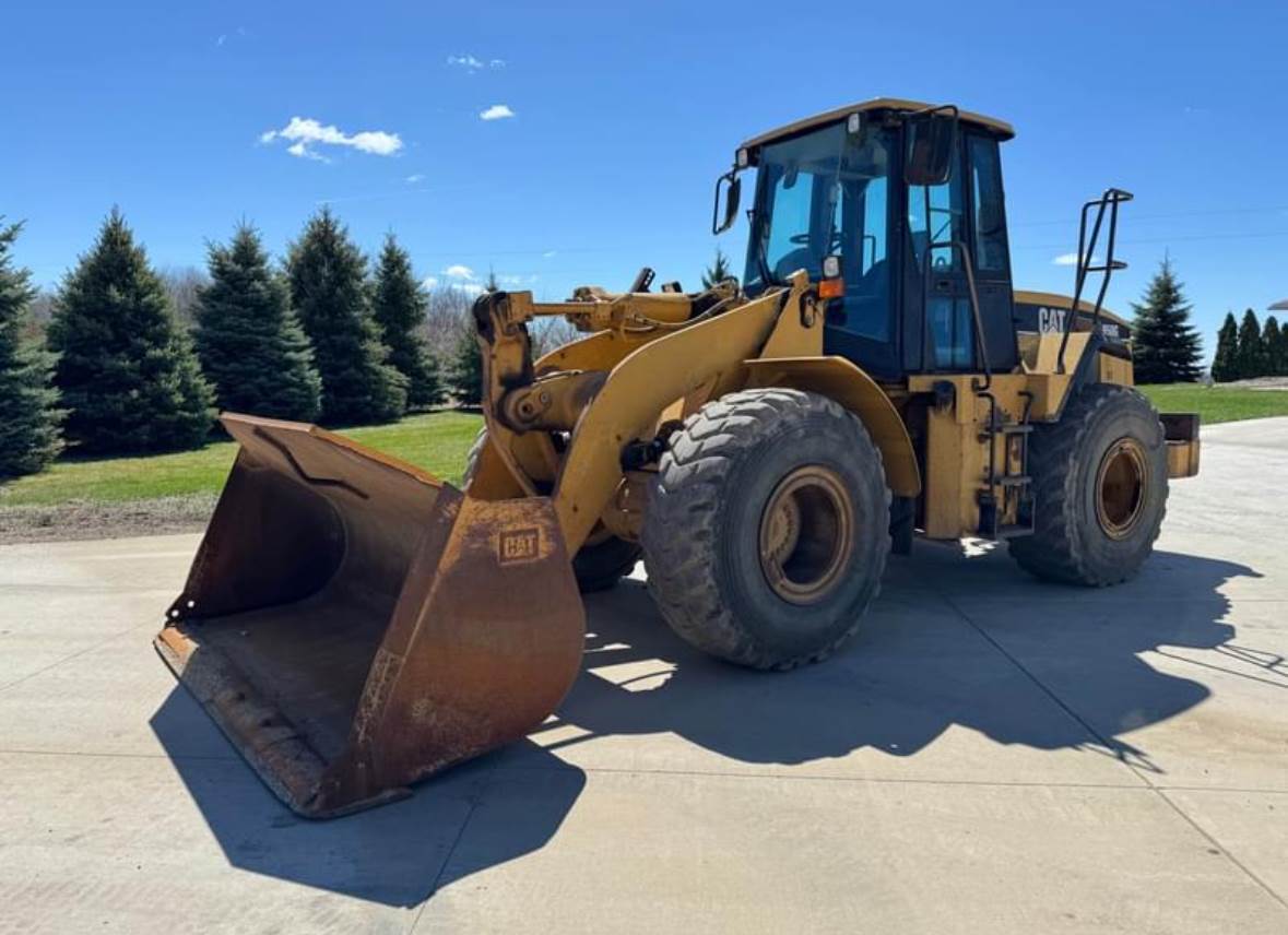 2000 Caterpillar 950G in Belleville, MI