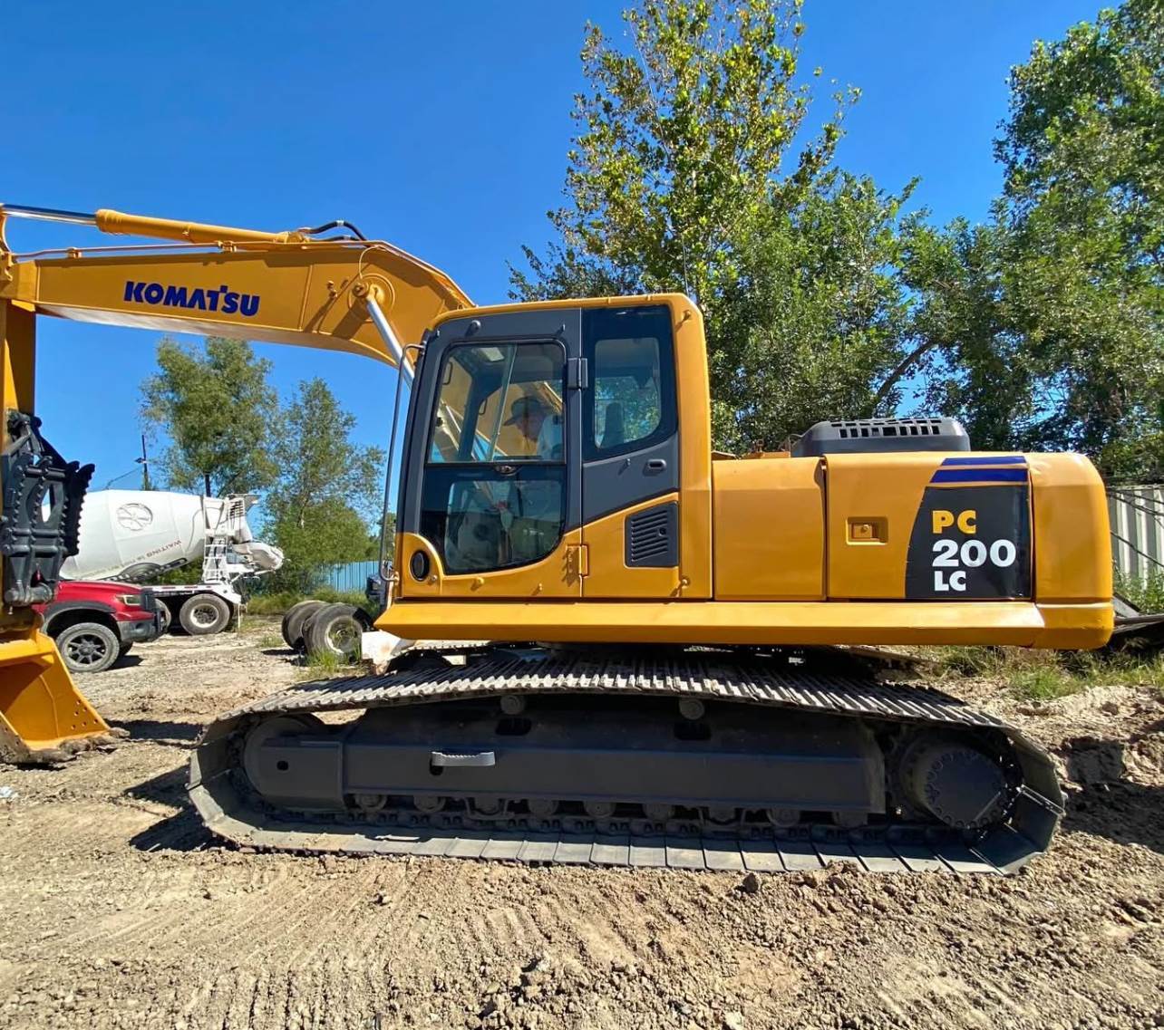 2012 Komatsu PC200LC in Wayne, MI
