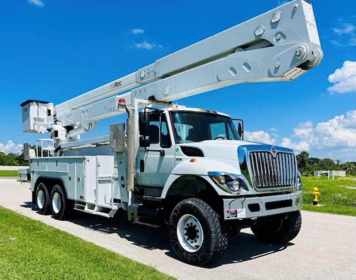2012 Altec A77TE93 in Wayne, MI