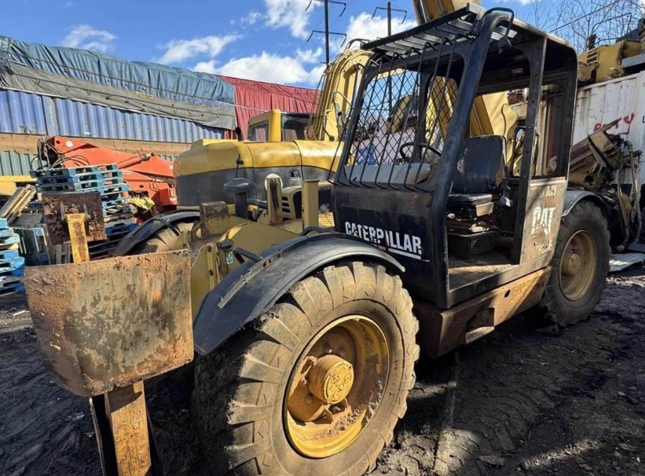 2004 Caterpillar TH83 in Wayne, MI