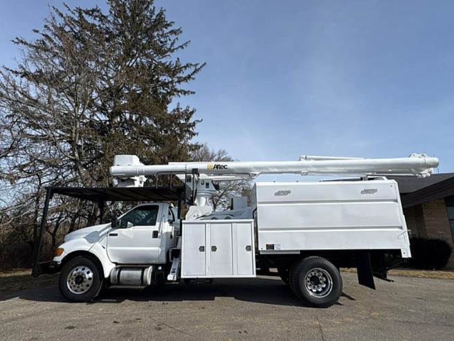 2012 Ford F-750 in Wayne, MI