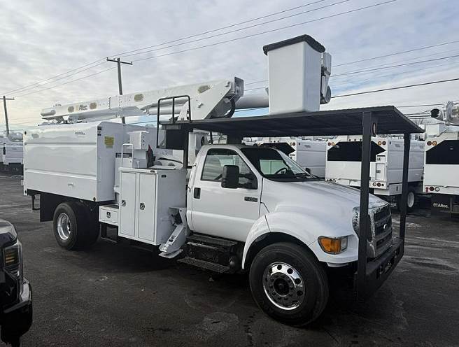 2015 Ford F-750 in Wayne, MI