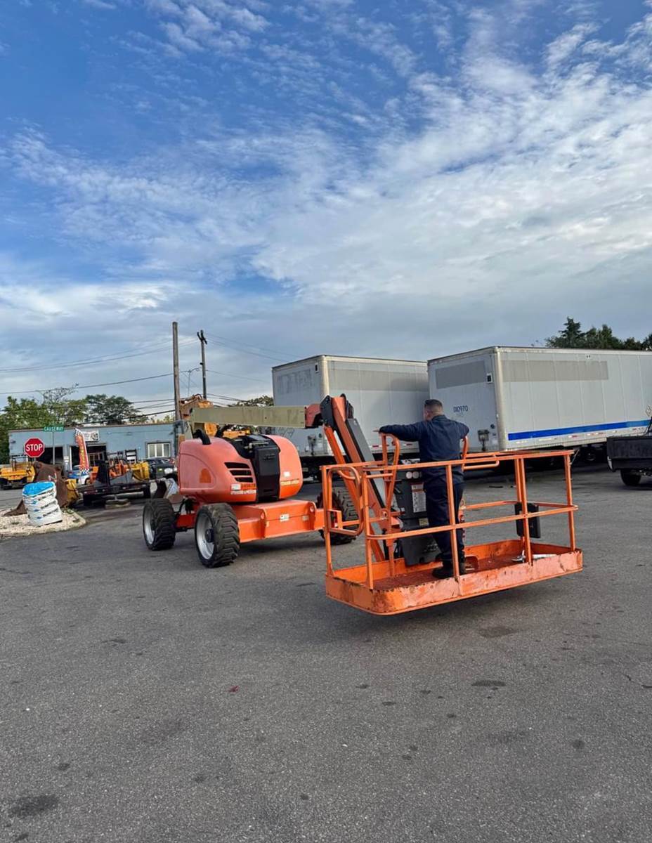 2015 JLG 600AJ in Wayne, MI