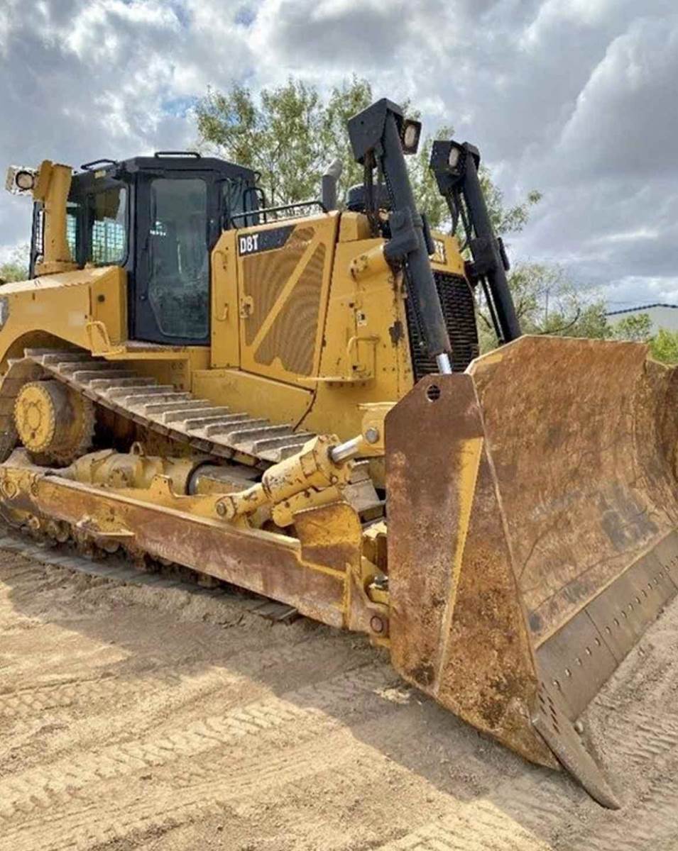 2019 Caterpillar D8T in Van Buren Charter Township, MI