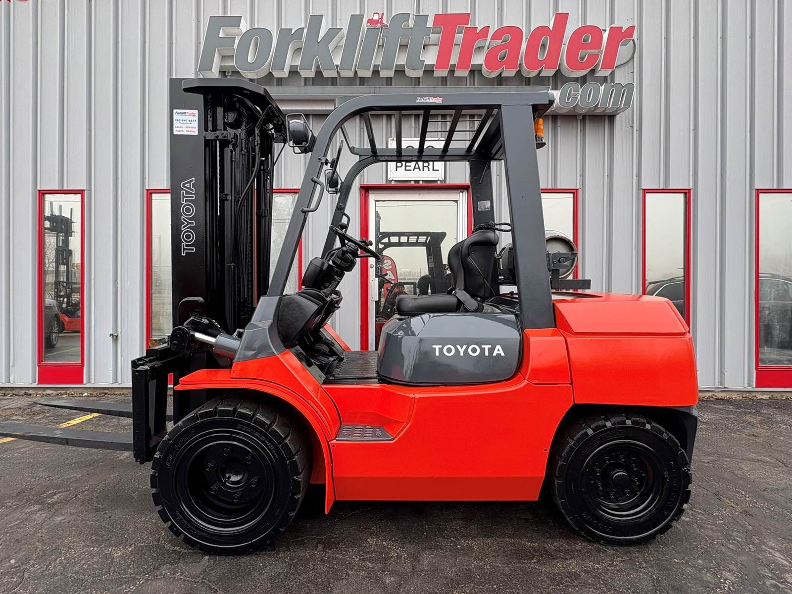 2015 Toyota 7FGU35 in Waukesha, WI