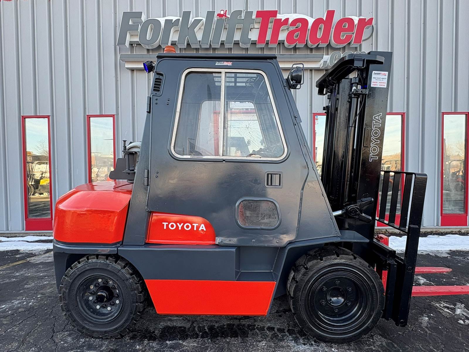 1998 Toyota 526FGU35 in Waukesha, WI