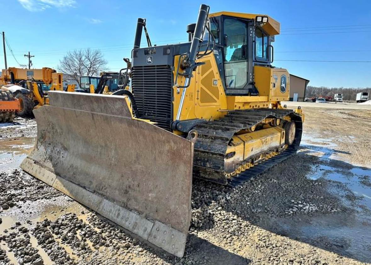 2020 John Deere 850L WLT in Van Buren Charter Township, MI