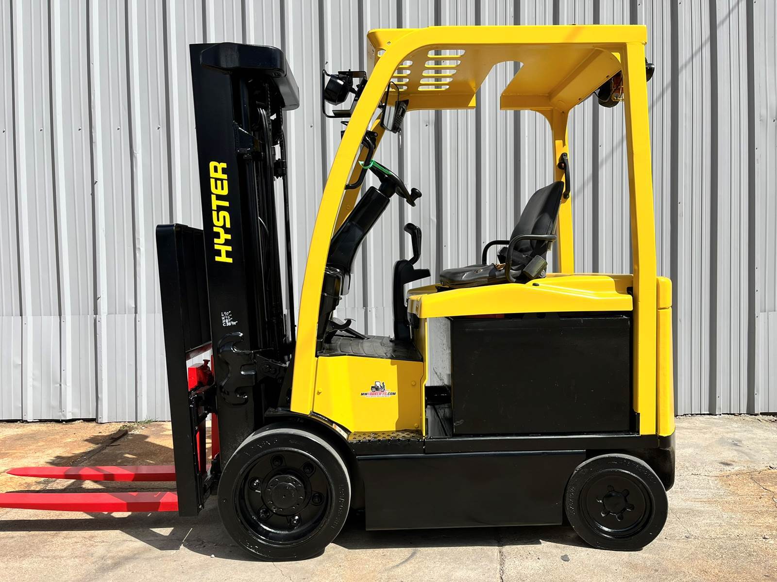 2016 Hyster E60XN33 in Waukesha, WI