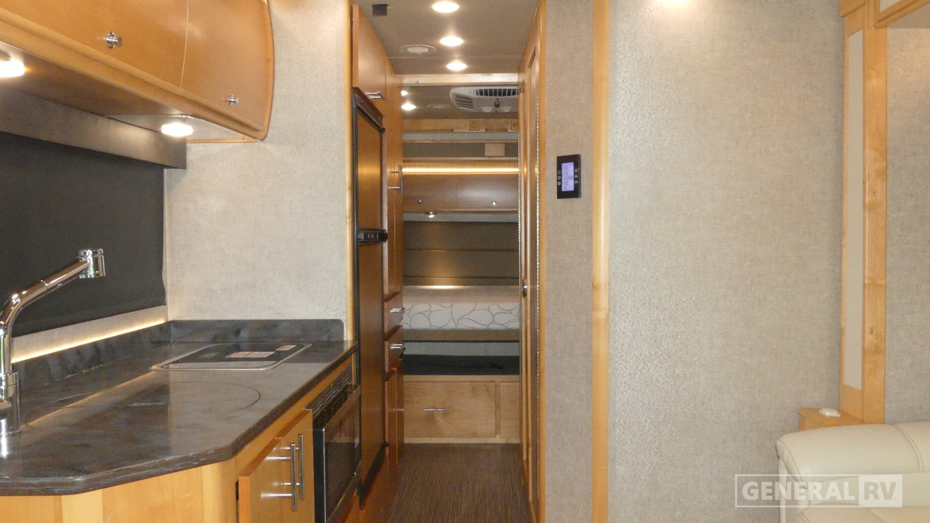 2017 Tiffin WAYFARER 24QW in fort pierce FL
