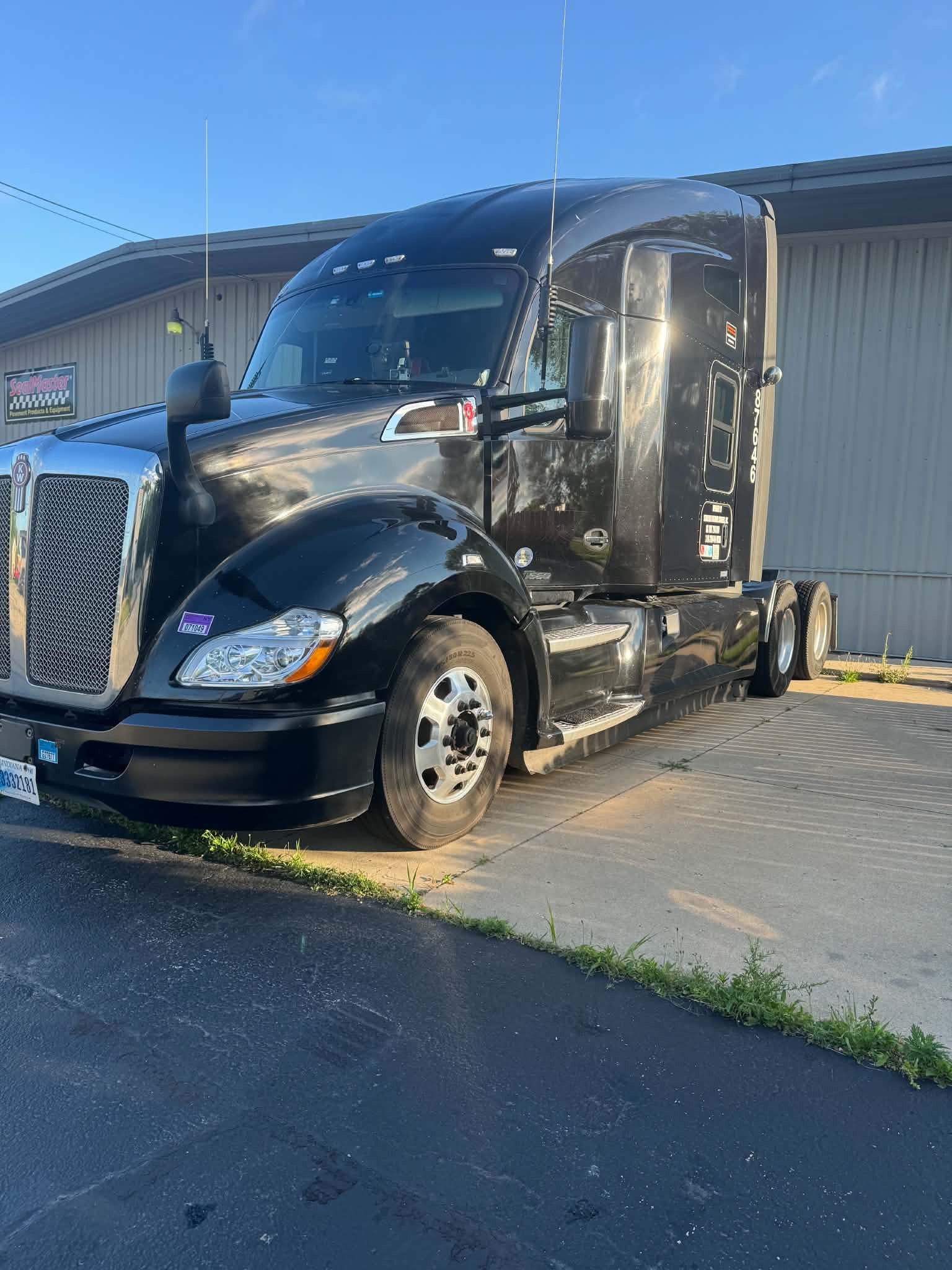 2018 KENWORTH T680 in Waukegan, IL