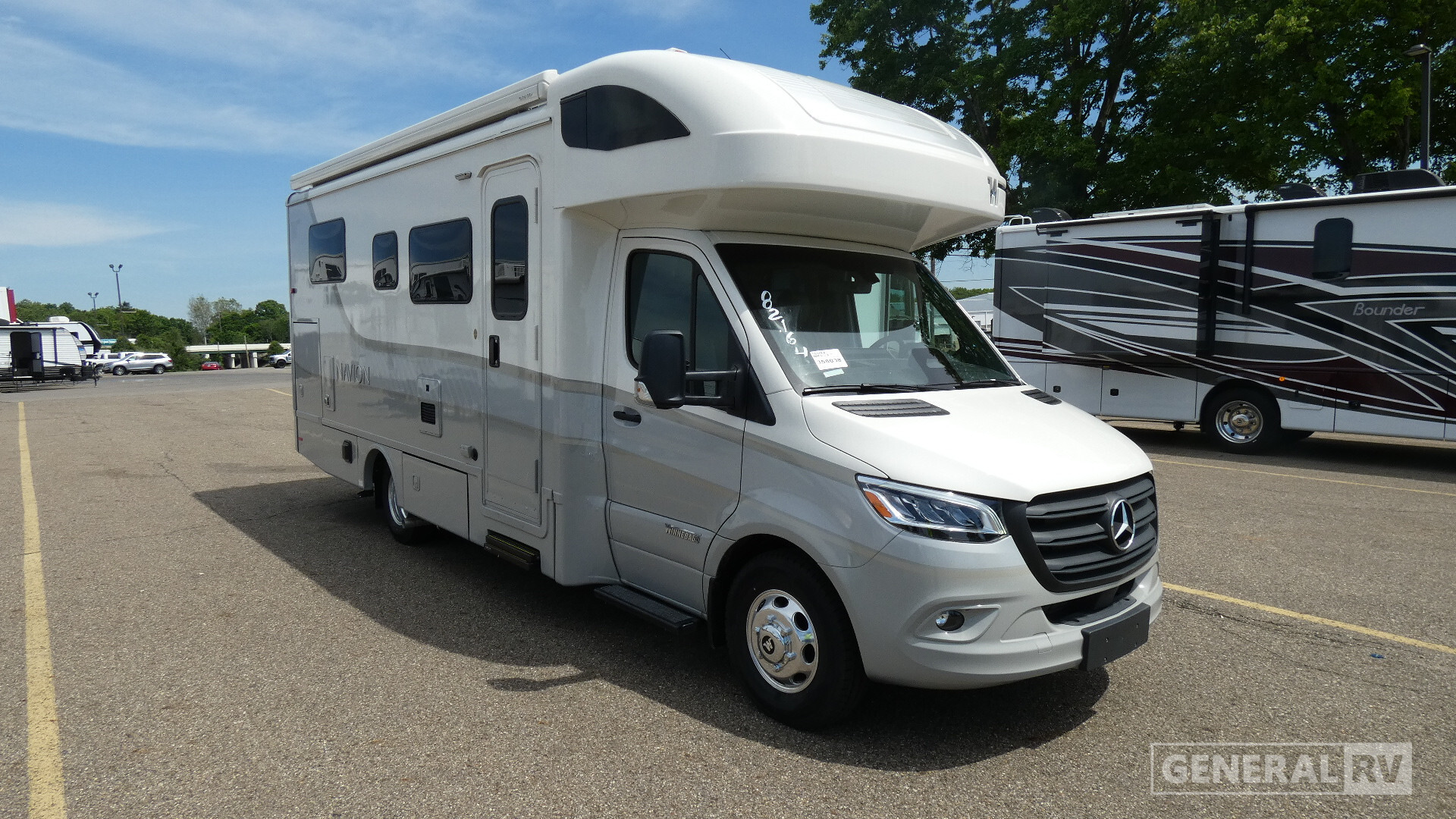2027 Winnebago NAVION 24R RV
