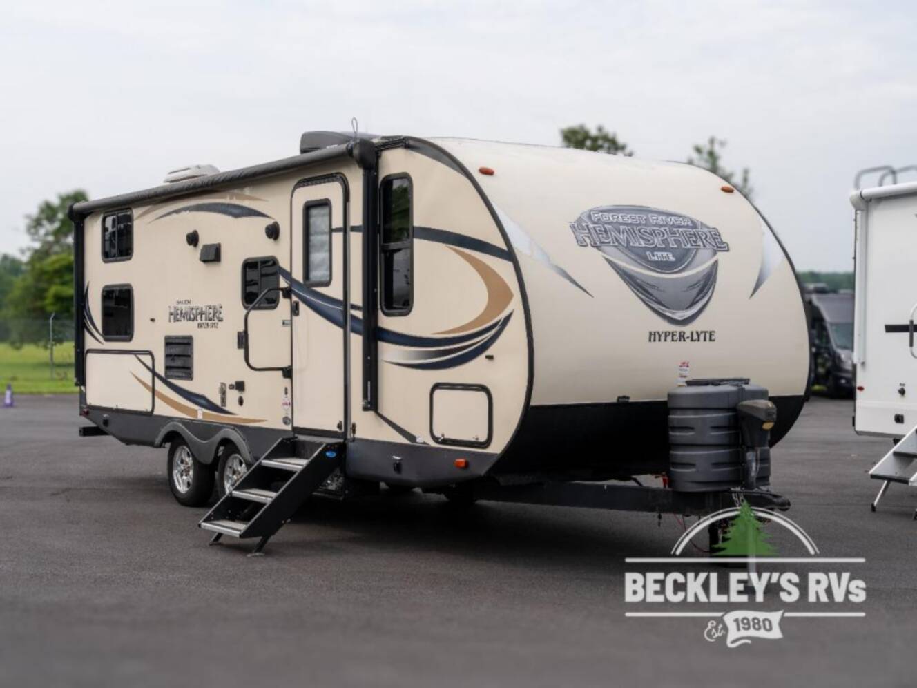 A photo of this 2016 Forest River Rv Salem Hemisphere Hyper-Lyte 24BHHL