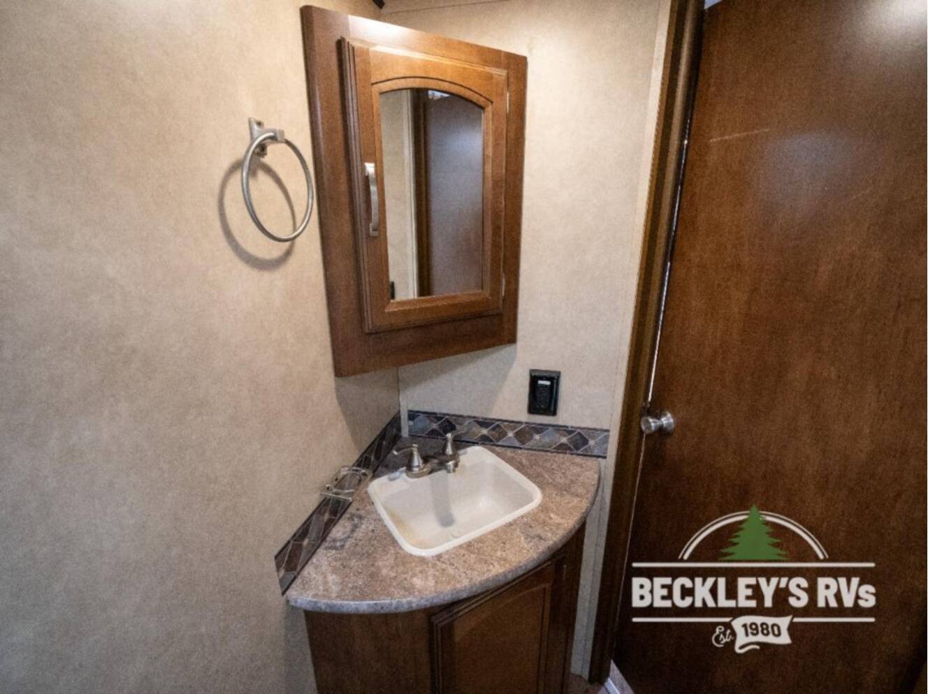 A photo of this 2016 Forest River Rv Salem Hemisphere Hyper-Lyte 24BHHL