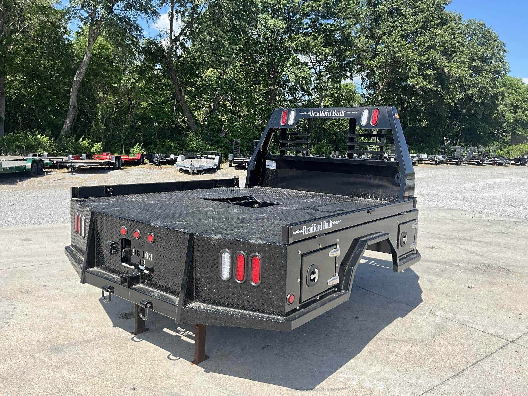 Bradford Built BB-4BOX-96-103-42-55-56 8.6 DUAL WHEEL LONGBED GMC in Mount Vernon, IL