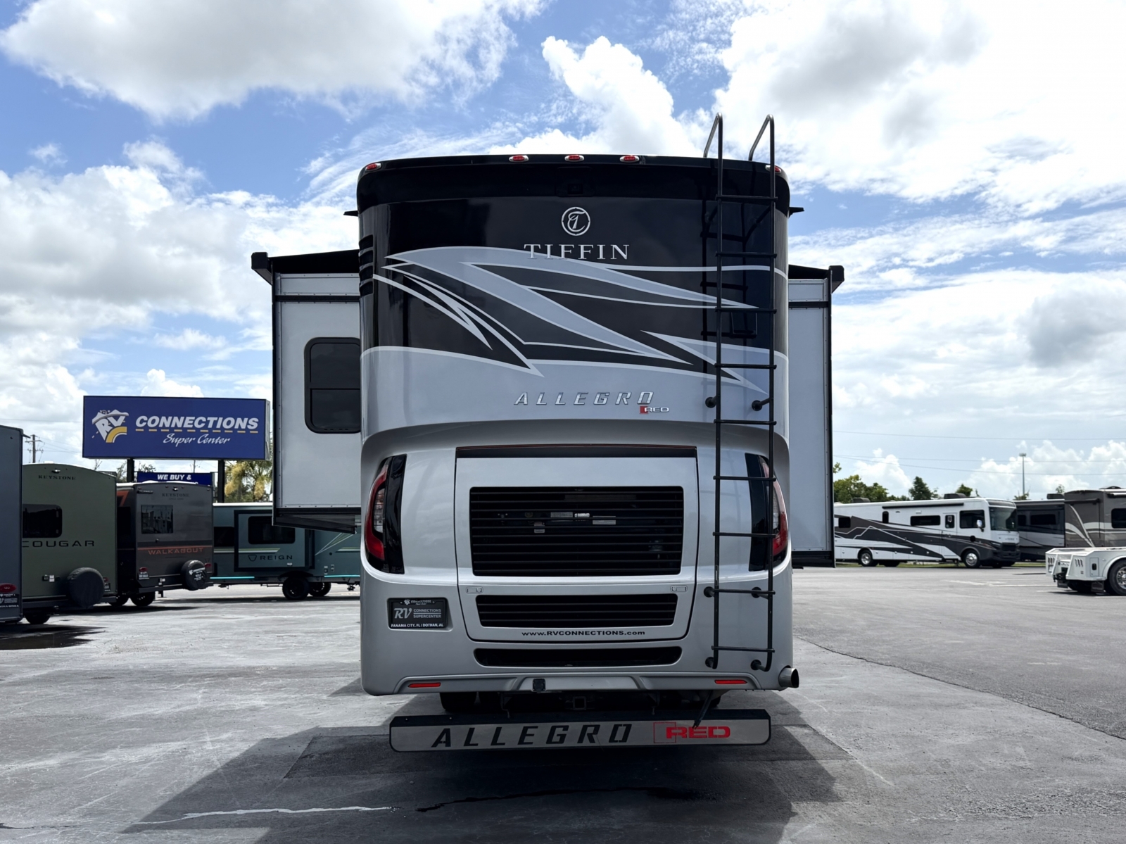 2021 Tiffin Motorhomes Red 33AA in panama city FL