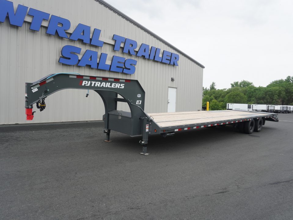 2026 PJ Trailers 36ft Deckover in Jordan, MN