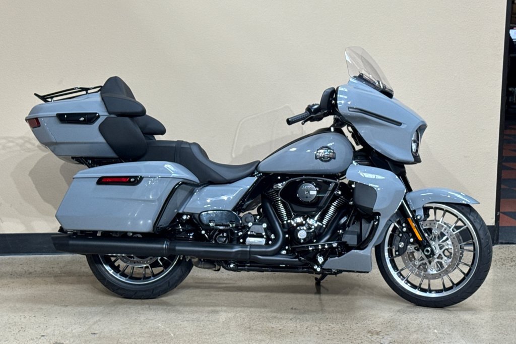 2026 Harley-Davidson FLHXL BASE in San Diego, CA
